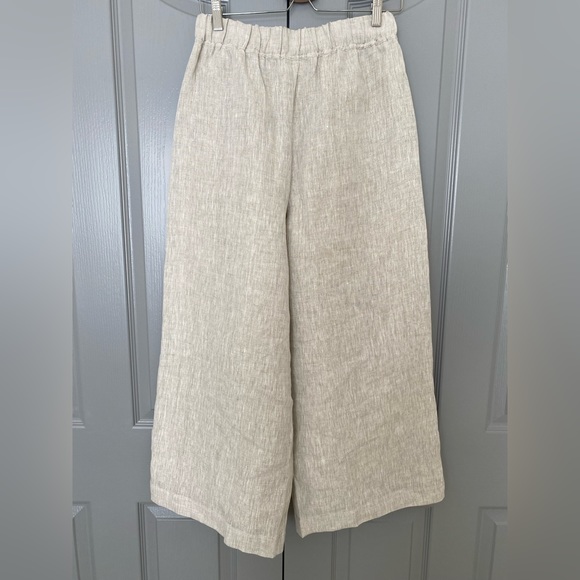 SOLD! NWT Laude the Label- Everyday Crop pants in Natural Linen, Size Medium - Picture 3 of 6